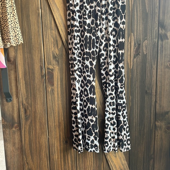 Boutique strapless jumpsuit - Picture 2 of 3